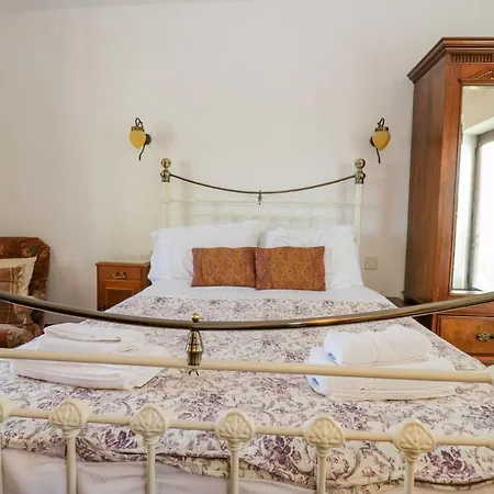 Groffa Crag Nyaraló