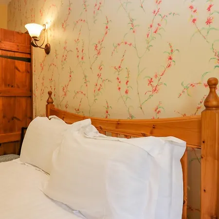 Nyaraló Groffa Crag