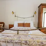 Groffa Crag Holiday home