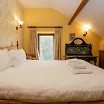 Holiday home Groffa Crag Lowick Green